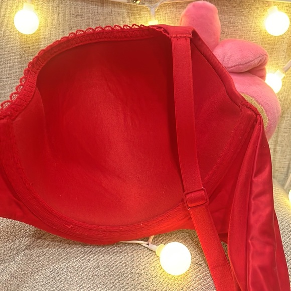 Victoria’s Secret bra - Picture 5 of 5